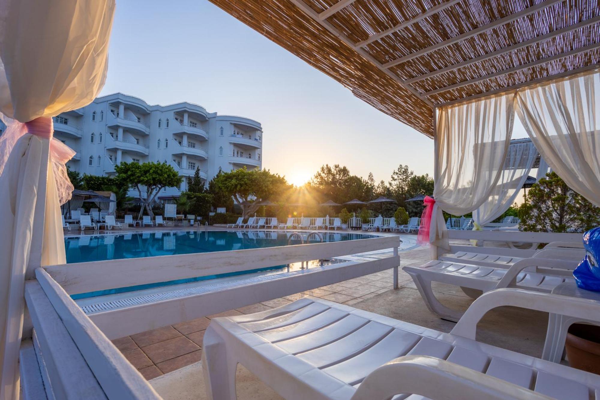 Olbios Marina Resort Hotel Kumkuyu Zewnętrze zdjęcie